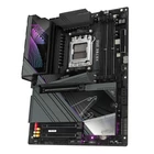 Kép 4/5 - GIGABYTE X870E AORUS MASTER alaplap AMD X870 Socket AM5 ATX