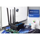 Kép 7/7 - Teltonika RUT950 vezetéknélküli router Fast Ethernet 4G Fekete