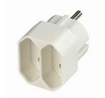 Földeletlen 2-es elosztó , 2,5A, 250V, fehér
