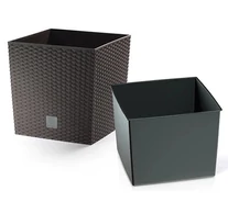 Kaspó Rato Low Rattan Betéttel 32x32 cm