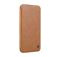 Etui Nillkin Qin Qin Prop Bőr iPhone 16 (brązowy)