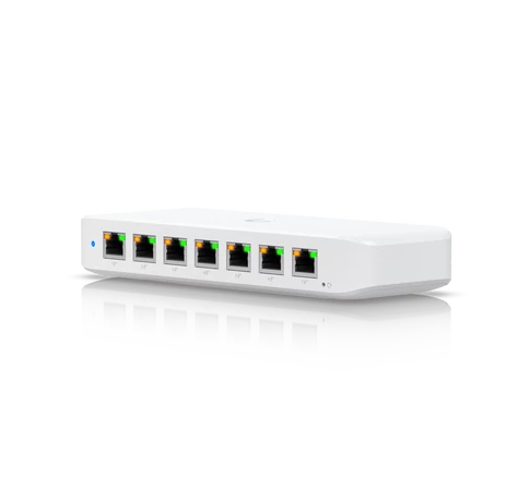 Ubiquiti USW-ULTRA-210W UniFi 8-Port GbE PoE+ 210W teljesítményű GbE++ bemenetű kapcsoló