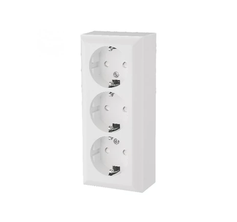 GAO 0312H Business Line IP20 3 férőhelyes földelt aljzat, 3 férőhelyes földelt csatlakozóaljzat, beltéri, 230 V~ / 50 Hz / 16 A, fehér