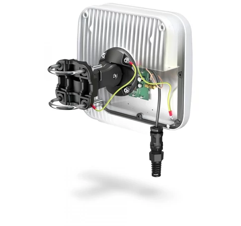 QuWireless A140M QuMax Irányított Antenna 6 dBi Függőleges Polarizáció