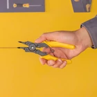 Kép 4/5 - Deli Tools EDL104506, fogókészlet 6" (sárga)