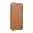 Kép 1/4 - Etui Nillkin Qin Prop Leather iPhone 16 (brązowy)