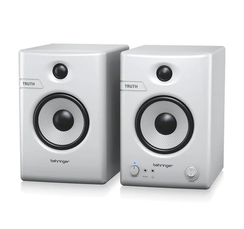 Pair of active studio monitors 4.5"