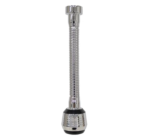 Dual-function aerator on a flexible hose