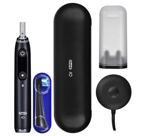 Oral-B iO9 Black Onyx toothbrush