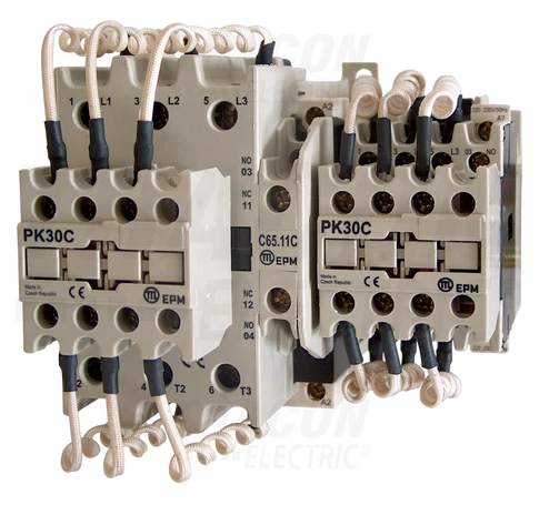 Kontaktor kondenzátortelepek kapcsolásához  690V, 50Hz, 17A, 12,5kVAr, 400V AC, 3×NO+1×NC